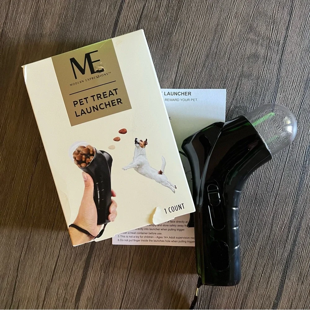 Pet Treat Launcher